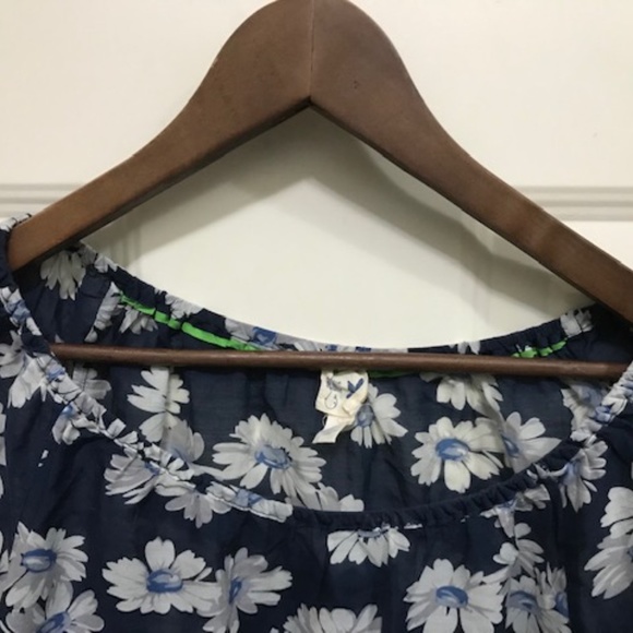 Edme and Esyllte blouse - Picture 3 of 4